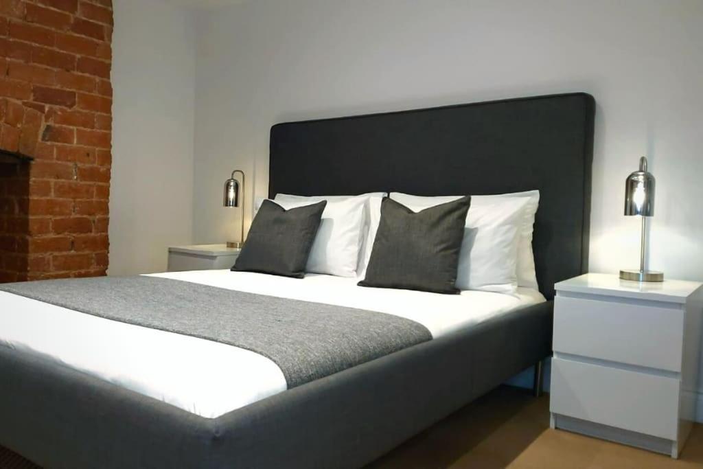 2 Bedroom City Centre Duplex Apt Preston  Exterior foto